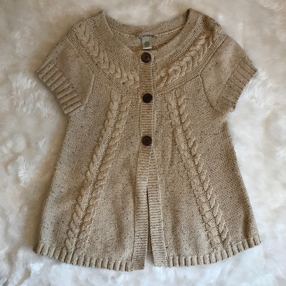Jillian Nicole tan 3 button cardigan size small
